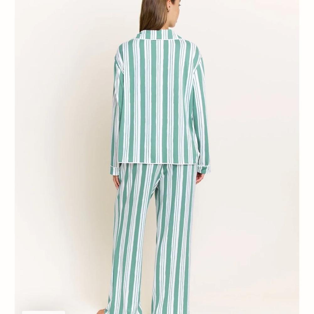 Honeydew Intimates Green and White Striped Pajama Set  size: M/L - Picture 4 of 5